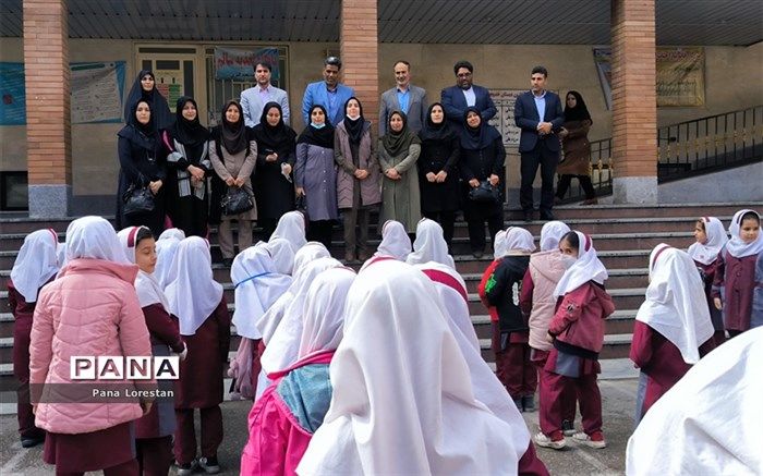 حضور سرزده مدیرکل آموزش و پرورش لرستان در مدارس خرم‌آباد