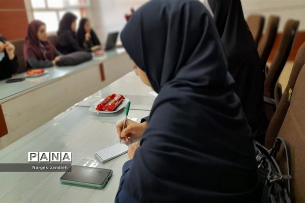 نشست صمیمی و تقدیر از  راهبران گروه‌های آموزشی آموزش و پرورش ملارد