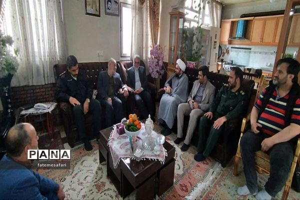 آیین غبارروبی و عطر افشانی مزار شهدا و طرح سلام بر شهید در شهرستان فیروزکوه