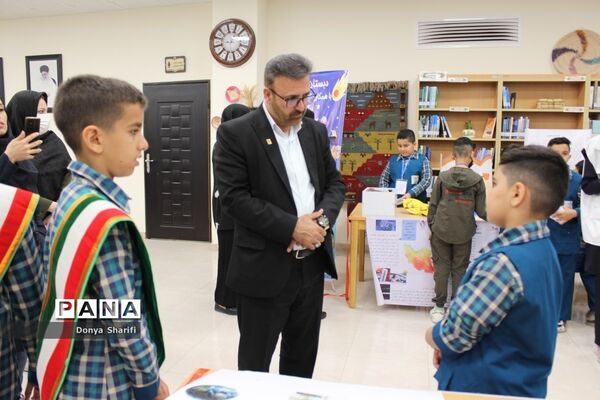 نمایشگاه جابربن حیان دبستان شهید کاوه شهرستان بوشهر