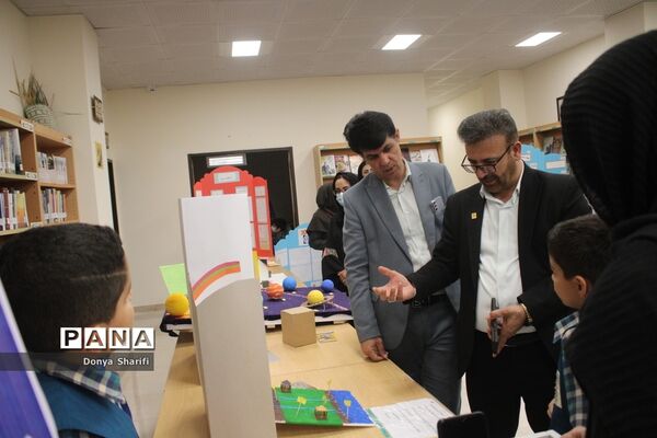 نمایشگاه جابربن حیان دبستان شهید کاوه شهرستان بوشهر