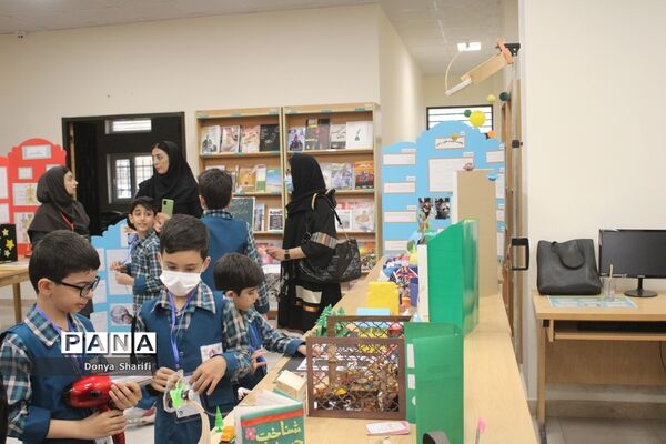 نمایشگاه جابربن حیان دبستان شهید کاوه شهرستان بوشهر
