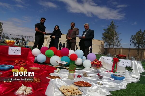 تقدیر از همکاران دبستان شهید منتظرقائم در آستانه سال نو