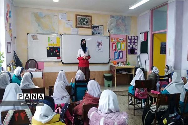 اجرای طرح همتا در مدارس ابتدایی آباده