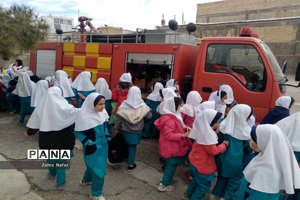 جشن سبزه‌ها در مدارس آباده