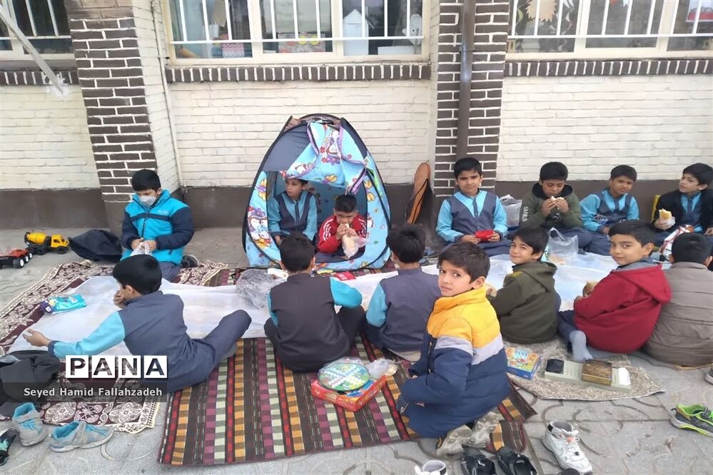 اردوی درون مدرســه‌ای دبستان قاسم ابن الحسن ناحیه یک یزد