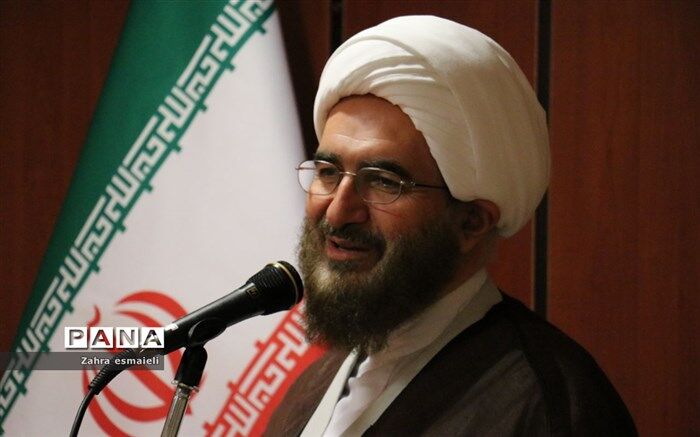 حجت‌الاسلام و المسلمین حاج علی اکبری خطیب آخرین نمازجمعه سال