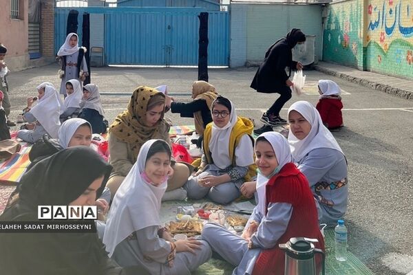 برگزاری طرح صبحانه سالم در دبستان دخترانه ایثار فشافویه