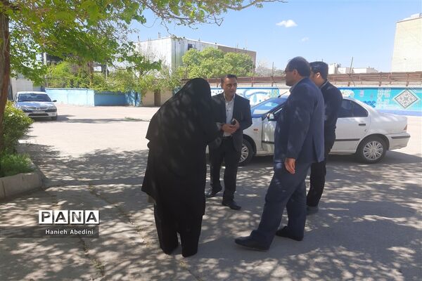 اعتکاف علمی تحصیلی دانش‌آموزان ناحیه سه شیراز