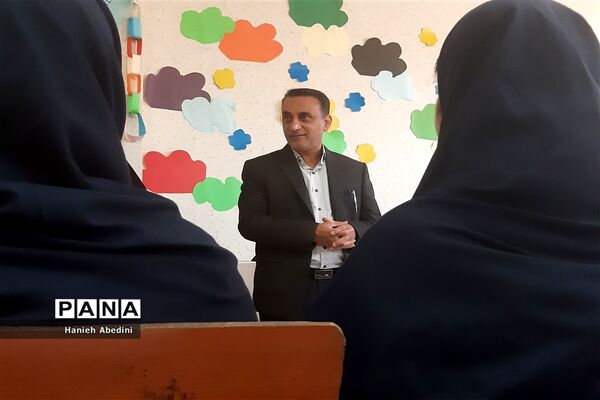 اعتکاف علمی تحصیلی دانش‌آموزان ناحیه سه شیراز