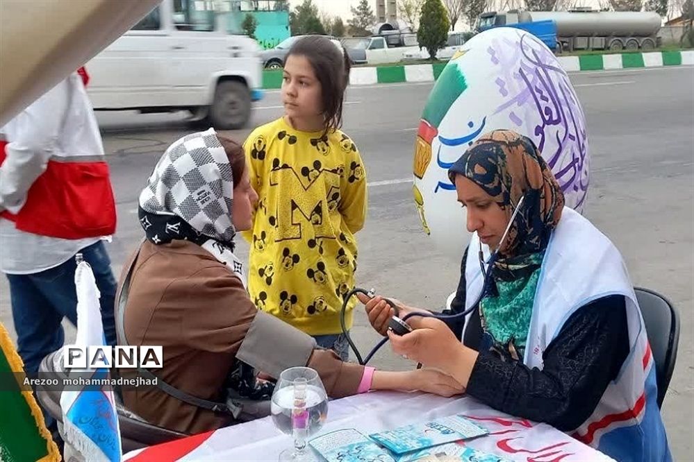فعالیت سفیران ایمنی، سلامت و نشاط اجتماعی جوانان هلال احمر قرچک