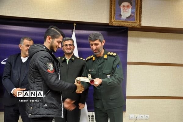 تجلیل و تقدیر از ورزشکاران مدال آور در ساری