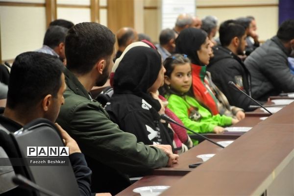 تجلیل و تقدیر از ورزشکاران مدال آور در ساری