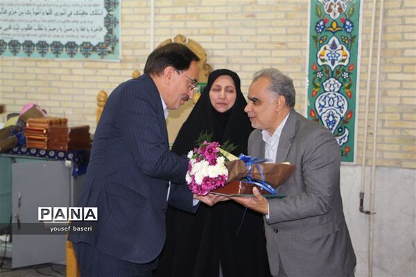 تکریم و معارفه معاونان آموزش ابتدایی، متوسطه و سوادآموزی اداره کل آموزش و پرورش استان یزد