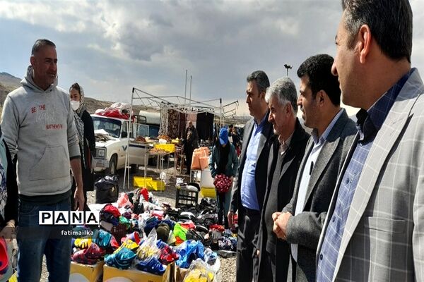 بازدید مسئولان شهرستان فیروزکوه از بازار عید