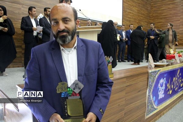 تجلیل از طلایه داران دوره سوم تربیت در بوشهر