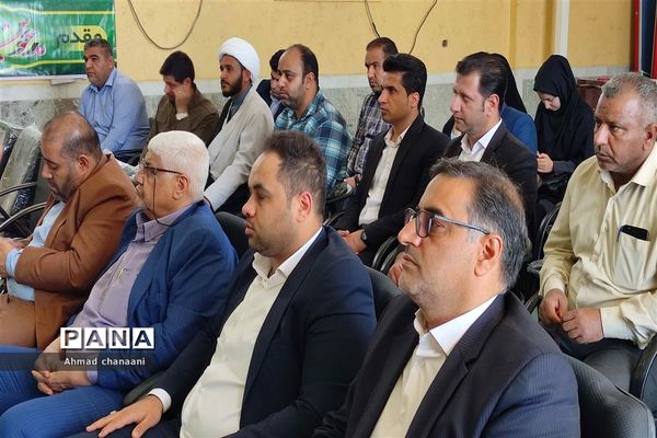 توزیع تجهیزات ورزشی در مدارس کارون