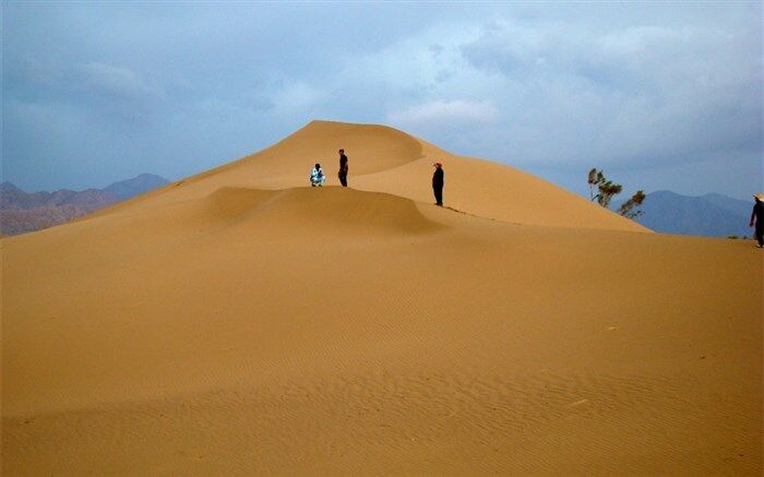 کویر همت‌آباد  زیرکوه