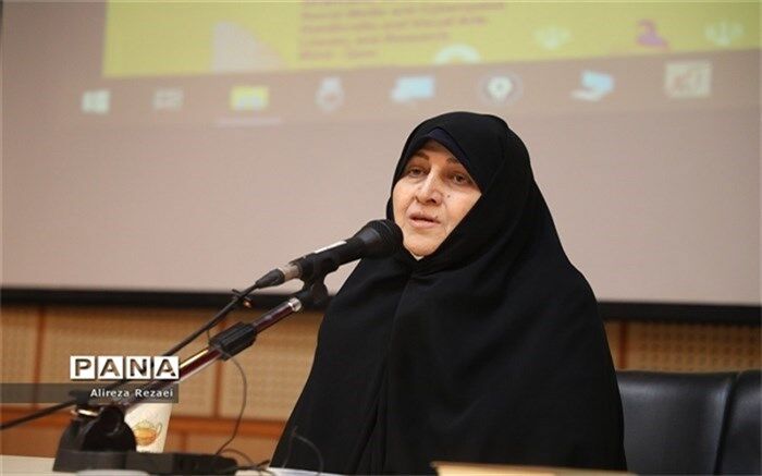 برگزاری  دوره‌های آموزشی برای مدرسان درس مدیریت خانواده و سبک زندگی