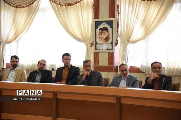 جلسه شورای مدیران مدارس امام رضا (ع) با حضور حداد عادل
