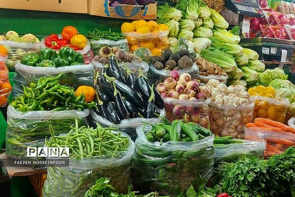 حال و هوای پایانی سال در بازار تجریش تهران