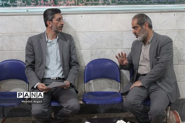 بازدید فرماندار قم از ستاد اسکان نوروزی ناحیه 3 آموزش و پرورش