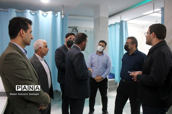 بازدید مدیرکل آموزش و پرورش استان بوشهر از درمانگاه شهدای فرهنگیان بوشهر