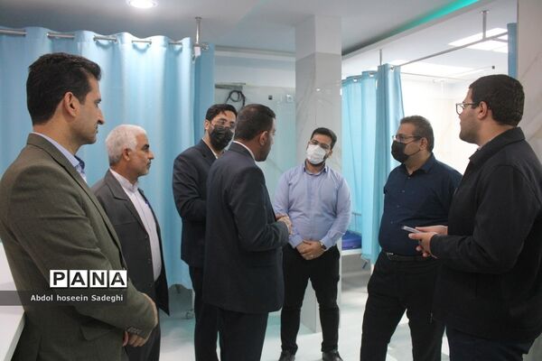 بازدید مدیرکل آموزش و پرورش استان بوشهر از درمانگاه شهدای فرهنگیان بوشهر