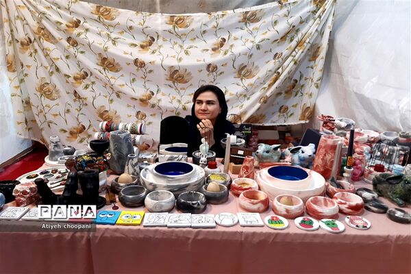 نمایشگاه عرضه مستقیم کالای بهاره در فرهنگسرای خاوران
