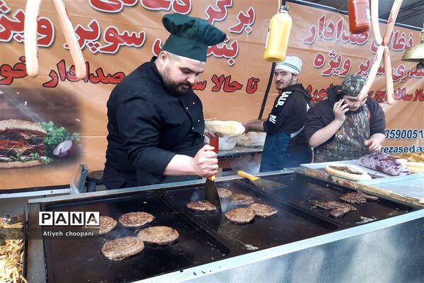 نمایشگاه عرضه مستقیم کالای بهاره در فرهنگسرای خاوران