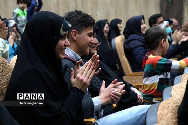 جشن خانوادگی معاونان پرورشی فعال مدارس مشهد در زمینه اردویی