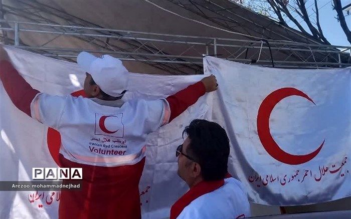 فعالیت شبانه روزی داروخانه هلال‌احمر در تبریز و تهران در تعطیلات نوروز