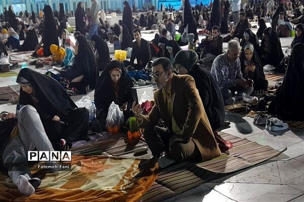 لحظات تحویل سال در مسجد مقدس جمکران