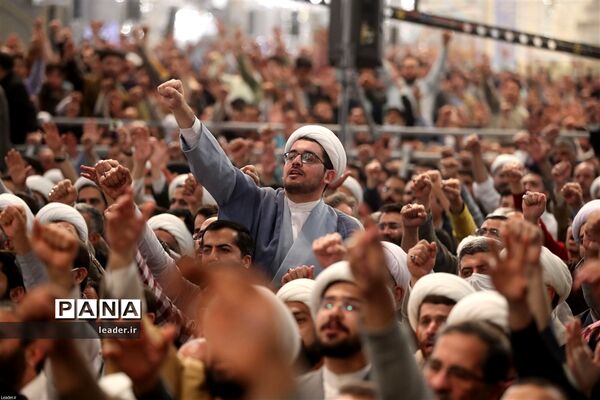 سخنرانی رهبر معظم انقلاب اسلامی در اجتماع زائران و مجاوران حرم مطهر رضوی