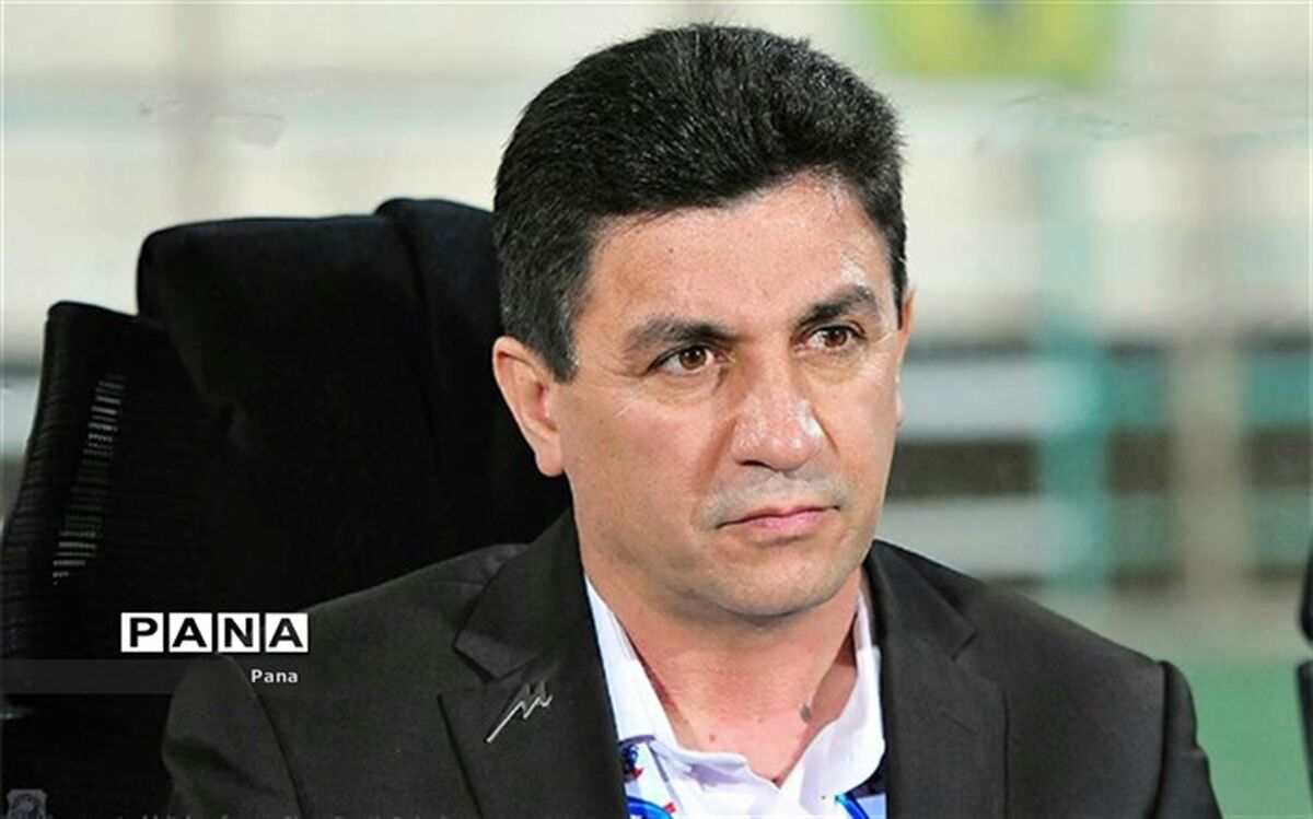 احمد تقوی‌: قلعه‌نویی ریسک بزرگی کرد