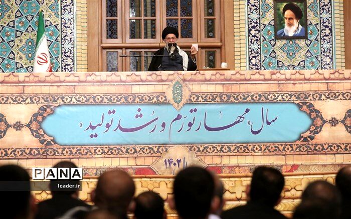 تبیین شعار سال ۱۴۰۲ «مهار تورم، رشد تولید»