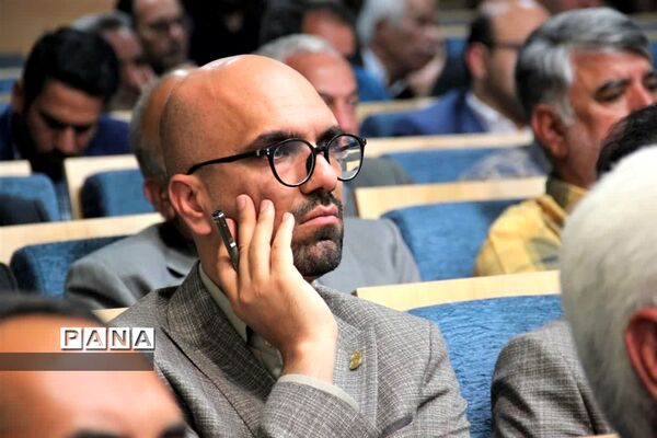نشست نوروزی رمضانی استاندار یزد با جمعی از فرهیختگان شهرستان ابرکوه