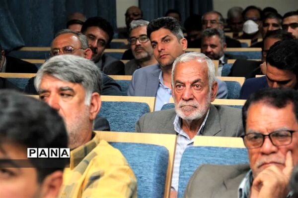 نشست نوروزی رمضانی استاندار یزد با جمعی از فرهیختگان شهرستان ابرکوه