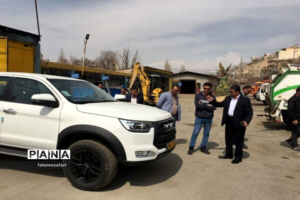 بازدید مدیران شهری و اعضا شورای اسلامی از مرکز خدمات شهری و مرکز آتش‌نشانی فیروزکوه