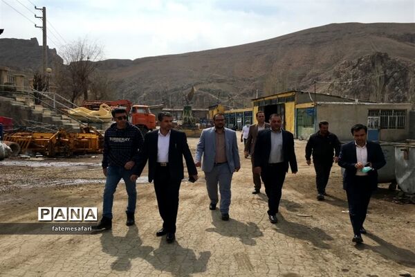 بازدید مدیران شهری و اعضا شورای اسلامی از مرکز خدمات شهری و مرکز آتش‌نشانی فیروزکوه