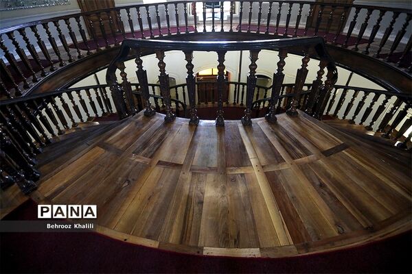 موزه آبگینه و سفالینه