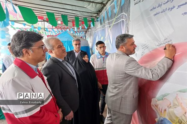 بازدید فرماندار ملارد از دستگاه‌های خدمت‌رسان در عید نوروز