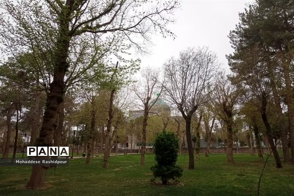 آرامگاه عمرخیام درنیشابور