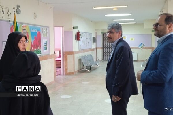 بازدید مسئولان شهری از روند اجرایی ستاد اسکان نوروزی آموزش و پرورش رودهن