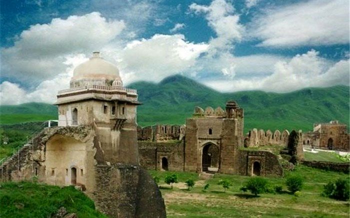 «قلعه چم» روستایی با جاذبه‌های گردشگری در قم