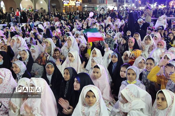 اجتماع بزرگ روزه اولی ها با حضور ابوذر روحی در دارالعباده