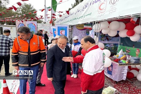 بازدید نوروزی مسئولان جمعیت هلال احمر استان تهران از پایگاه نوروزی خدمات سفر جمعیت هلال احمر شهرستان ری