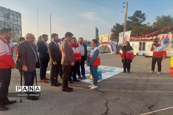 بازدید نوروزی مسئولان جمعیت هلال احمر استان تهران از پایگاه نوروزی خدمات سفر جمعیت هلال احمر شهرستان ری