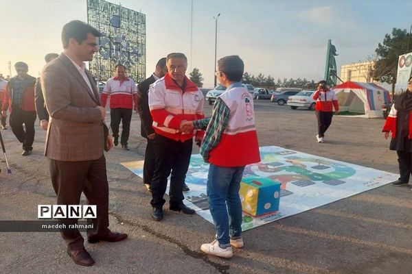 بازدید نوروزی مسئولان جمعیت هلال احمر استان تهران از پایگاه نوروزی خدمات سفر جمعیت هلال احمر شهرستان ری