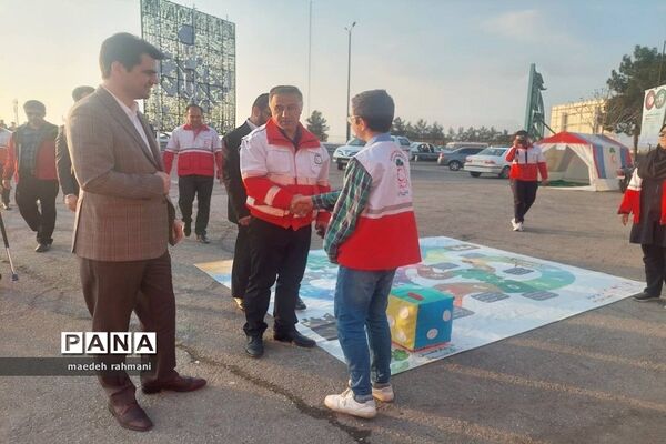 بازدید نوروزی مسئولان جمعیت هلال احمر استان تهران از پایگاه نوروزی خدمات سفر جمعیت هلال احمر شهرستان ری